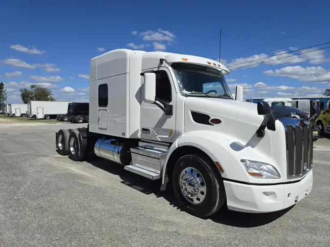2022 Peterbilt 579