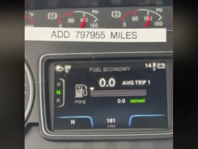 2020 NAVISTAR INTERNATIONAL LT625 DAYCAB T/A