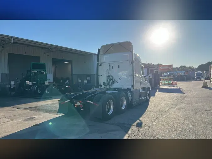 2022 Freightliner Cascadia 12674af306aaf35e921bdb19a21f6a275b1