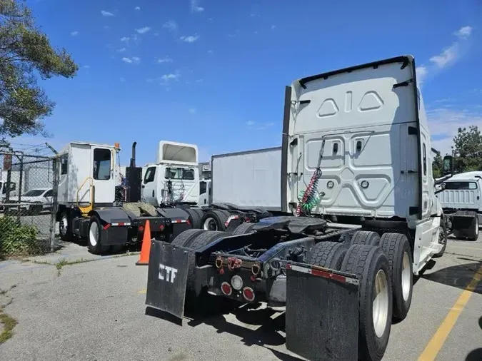 2020 FREIGHTLINER/MERCEDES NEW CASCADIA PX12664