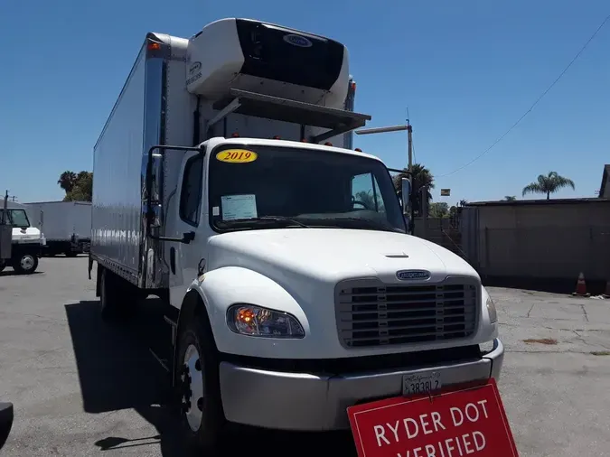 2019 FREIGHTLINER/MERCEDES M2 10674b32f9ac4078fca3708f59e42b5cc7d