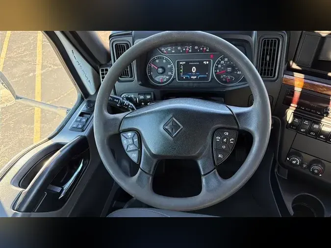 2020 INTERNATIONAL RH613