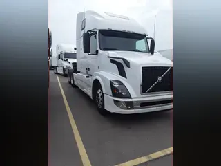 2019 VOLVO VNL64T 670