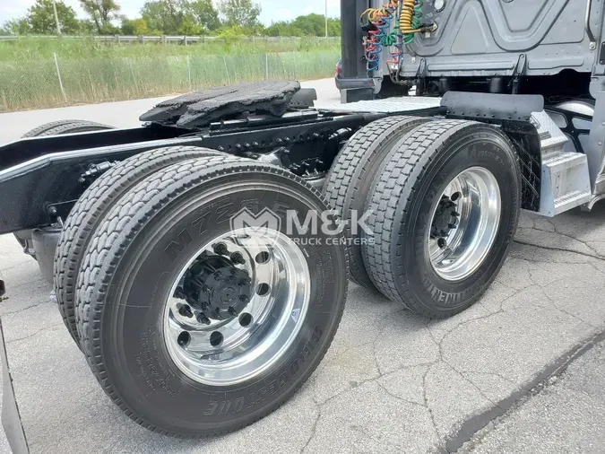 2021 FREIGHTLINER CASCADIA