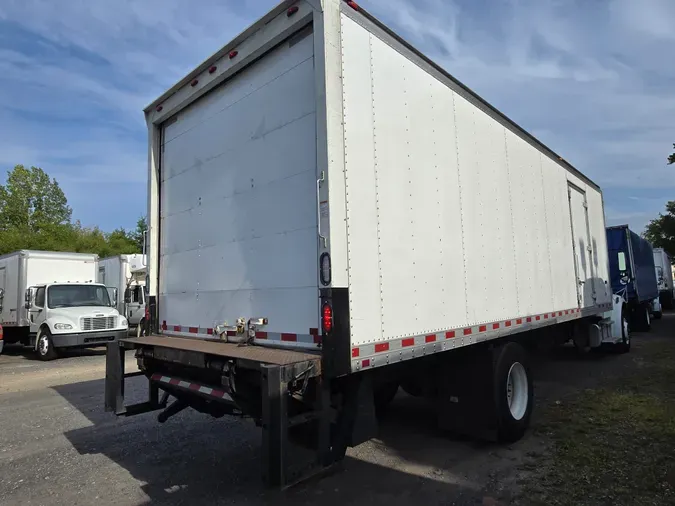 2016 FREIGHTLINER/MERCEDES M2 106