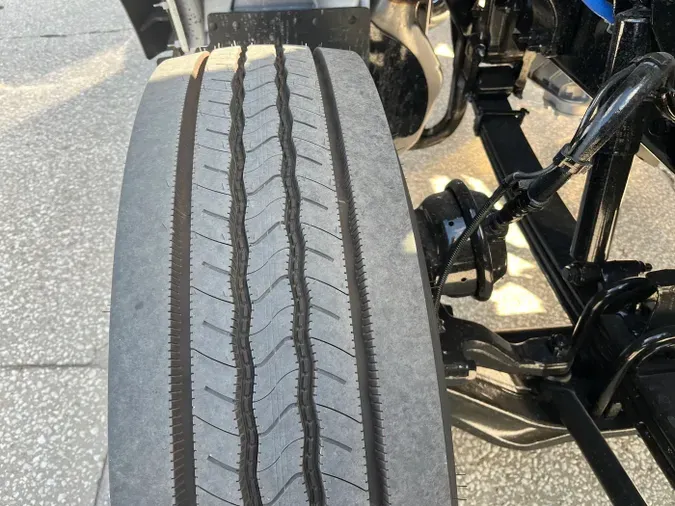 2026 Kenworth T88074bad5691e9fa16b4539fb16951d48dc