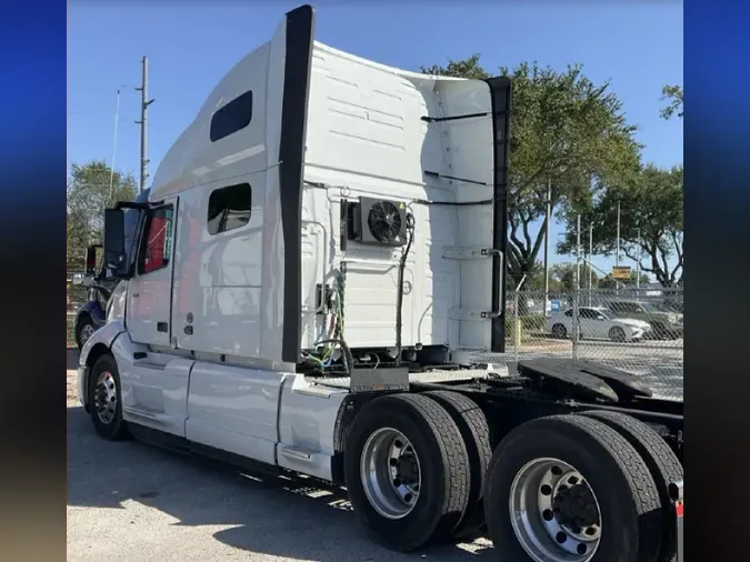 2025 VOLVO VNL64T76074c170232c7d93564e47d9c88722a802