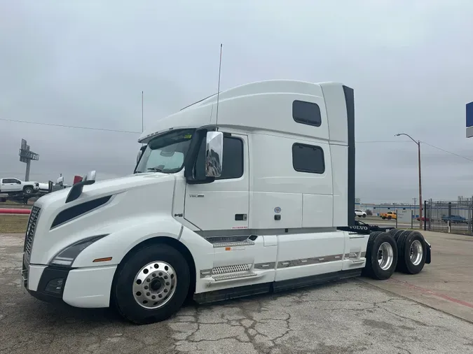 2024 VOLVO VNL64T860