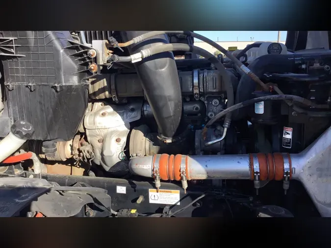 2021 Freightliner Cascadia 12674c6888074f659c57c3dec2a194d7232