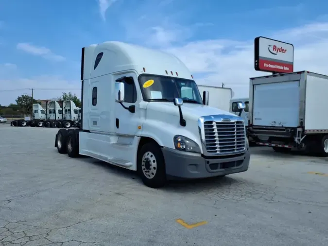 2020 FREIGHTLINER/MERCEDES CASCADIA 125