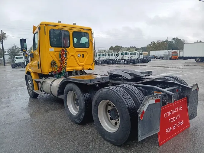 2018 FREIGHTLINER/MERCEDES CASCADIA 113