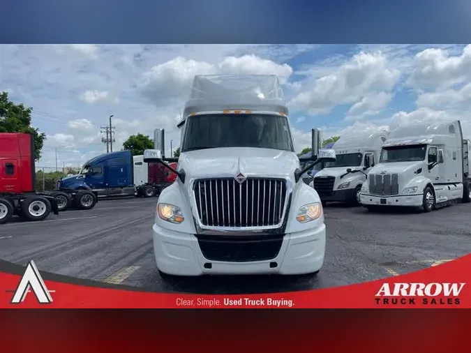 2019 INTERNATIONAL LT