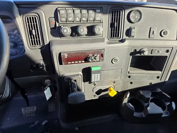 2020 NAVISTAR INTERNATIONAL MV607 (4X2)