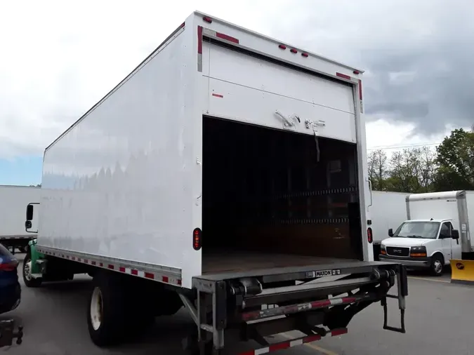 2019 FREIGHTLINER M2 106
