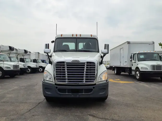 2016 FREIGHTLINER CASCADIA 125