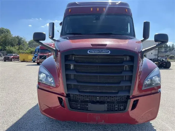 2019 FREIGHTLINER CA126