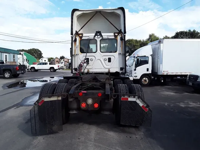 2016 FREIGHTLINER/MERCEDES CASCADIA 125