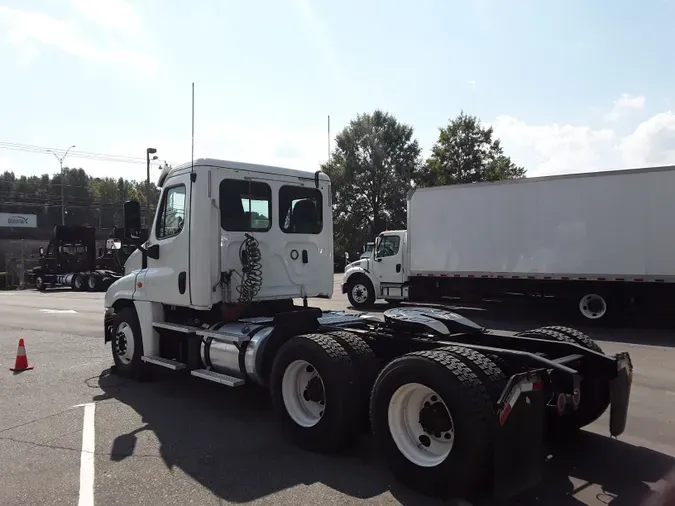 2018 FREIGHTLINER/MERCEDES CASCADIA 125