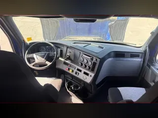 2022 FREIGHTLINER CA126