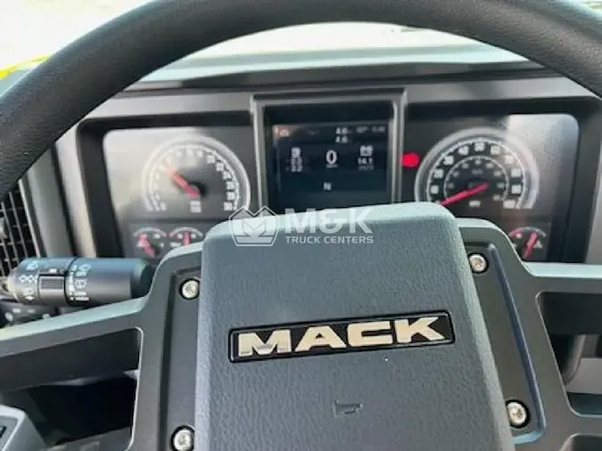 2024 MACK MD MD7