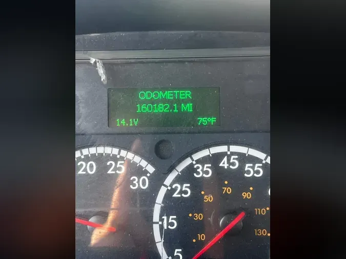 2018 FREIGHTLINER M2 106