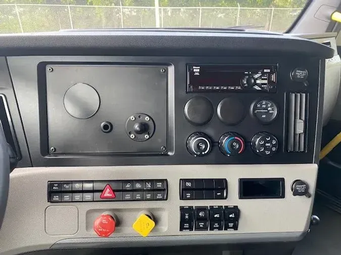 2021 Freightliner Cascadia
