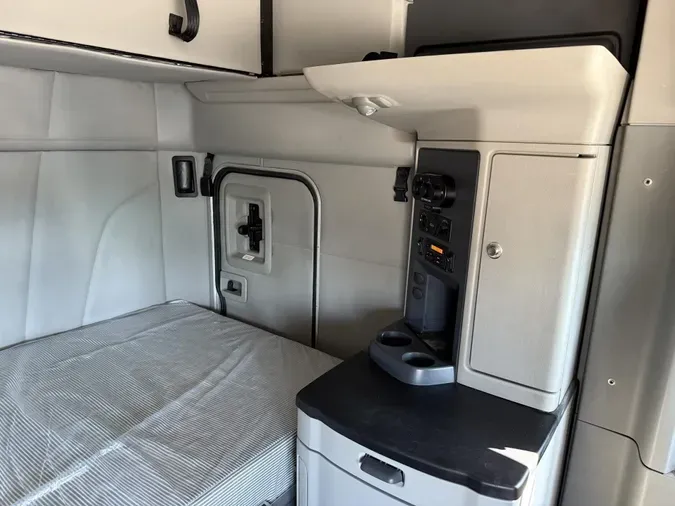 2022 Peterbilt 57974fb1209321d593495cb4521215c882a