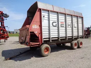 1997 Gehl 980