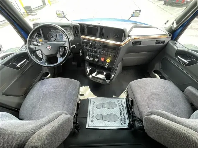 2020 INTERNATIONAL LT