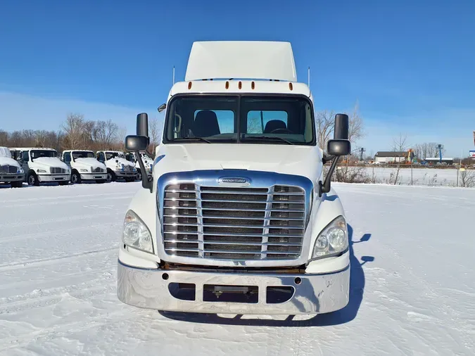 2016 FREIGHTLINER/MERCEDES CASCADIA 125