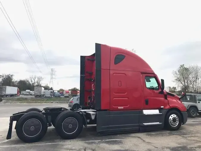 2021 Freightliner Cascadia