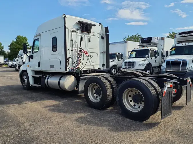 2020 FREIGHTLINER CASCADIA 125