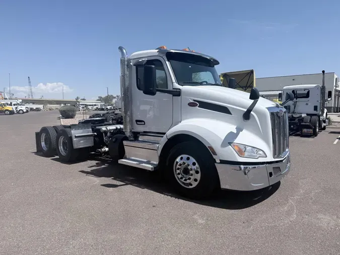 2023 Peterbilt 579
