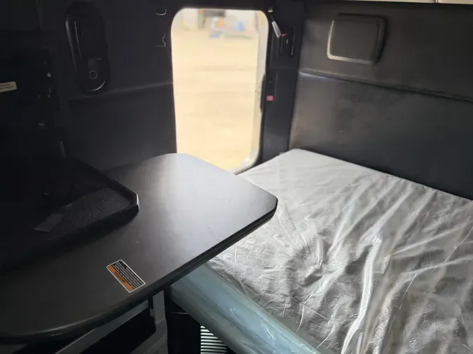 2023 Kenworth T680