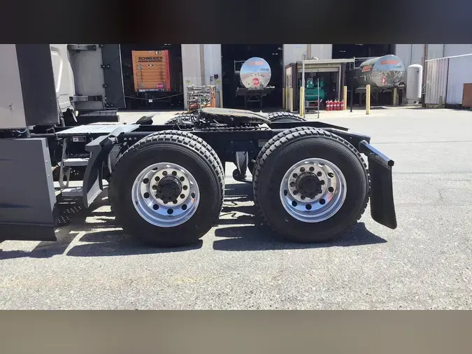 2024 Freightliner Cascadia 126750c95eb83060042079cf46b65e9c832