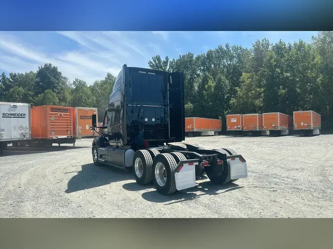 2022 International LT625