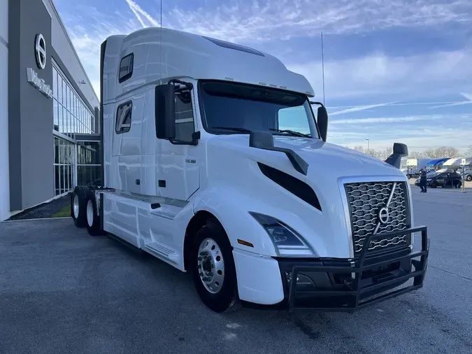 2024 VOLVO VNL64T860