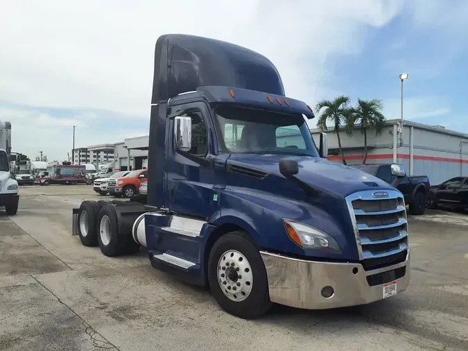 2020 FREIGHTLINER/MERCEDES NEW CASCADIA PX12664