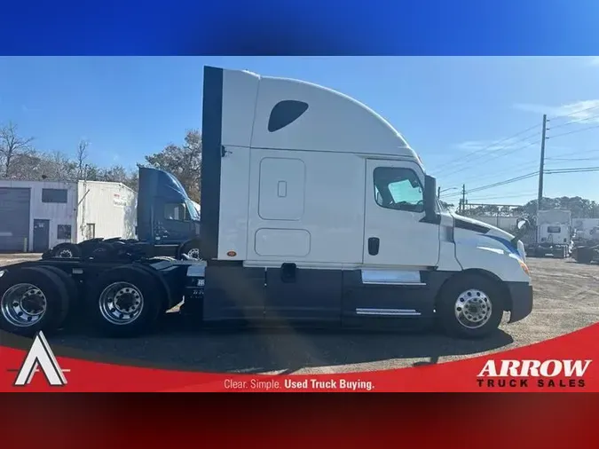 2020 FREIGHTLINER CA126