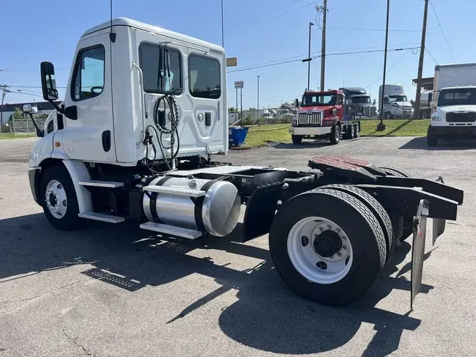 2016 Freightliner Cascadia