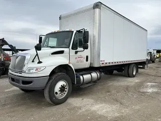 2016 INTERNATIONAL DURASTAR 4300