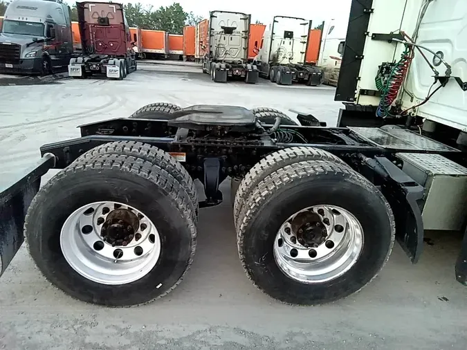 2021 Freightliner Cascadia 126