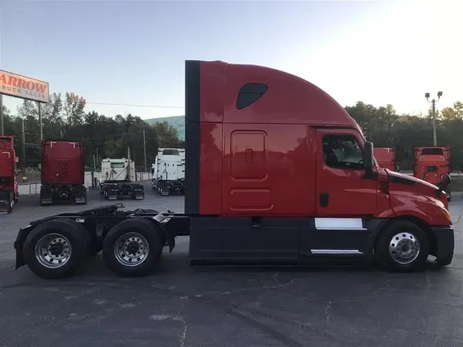 2020 FREIGHTLINER CASCADIA