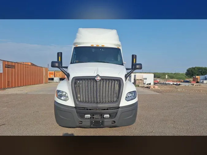 2022 International LT625