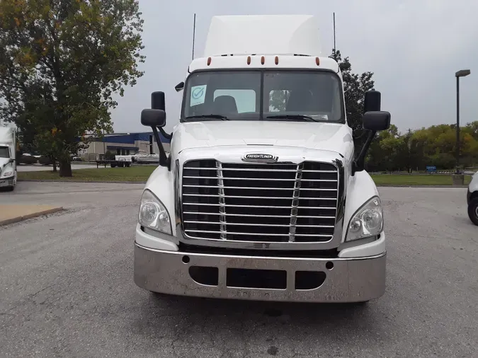 2017 FREIGHTLINER/MERCEDES CASCADIA 125