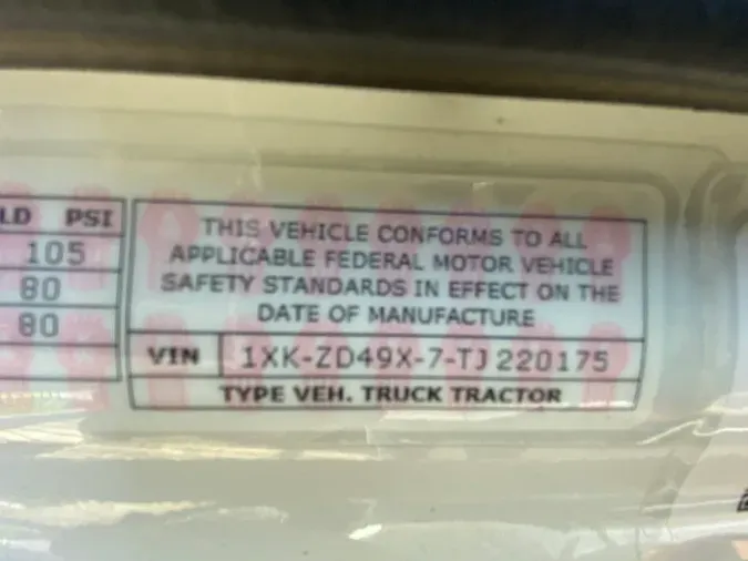 2026 Kenworth T880751b71e36e78952fe2c345371ae17049