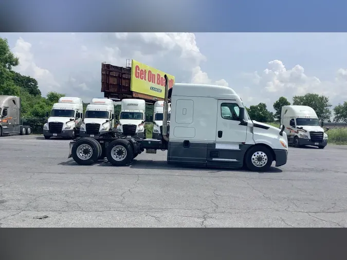 2021 Freightliner Cascadia 126751bbe0f2c63cc4051bacffae35ae5a0