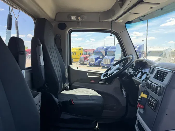 2021 Peterbilt 579
