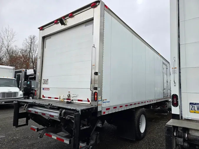 2018 FREIGHTLINER/MERCEDES M2 106