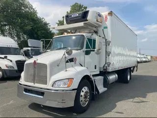 2018 KENWORTH TRUCKS T300
